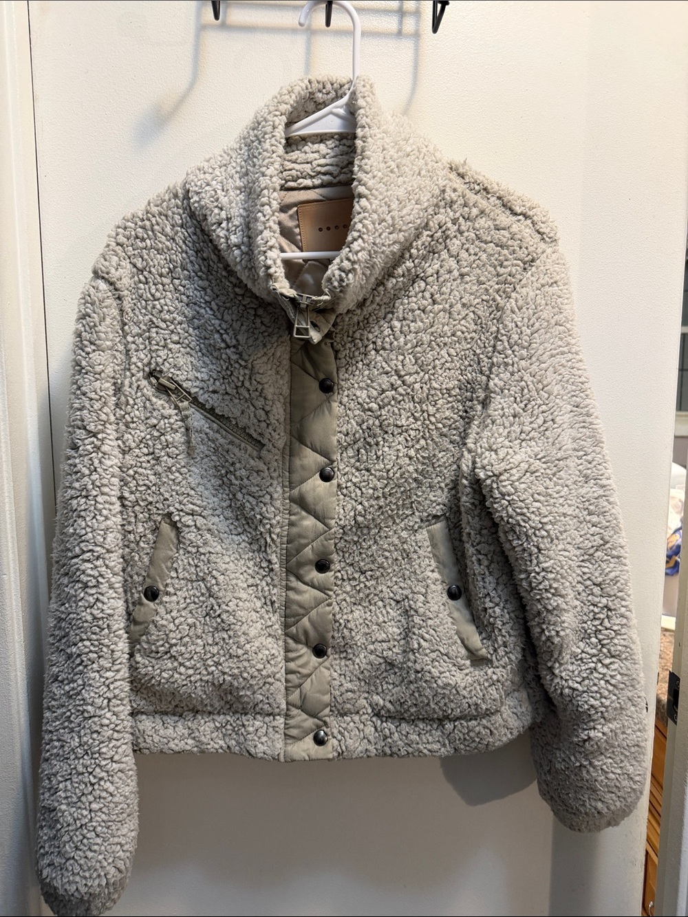 BLANKNYC Cream Sherpa Bomber Jacket Quilted Trim Crop Moto Warm Cozy M